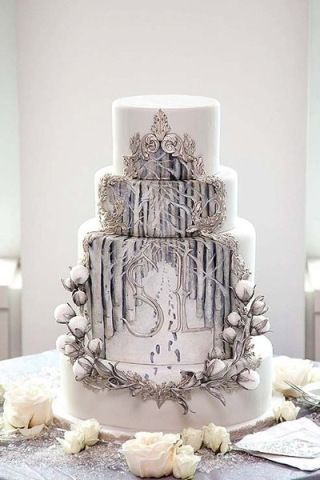 winter wedding cake