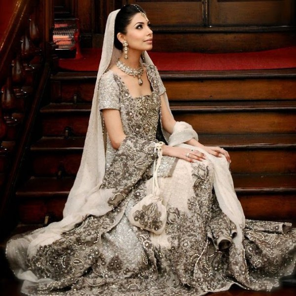 winter wedding outfit by sana saifinaz