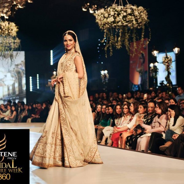 Pakistani wedding clothes Zaheer Abbas 2014 1