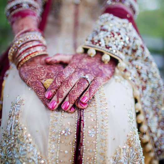 bridal henna design and wedding manicure