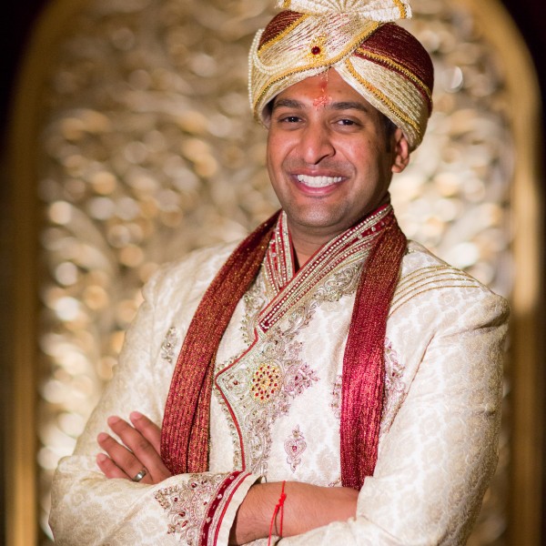 Indian bridal jewelry and henna