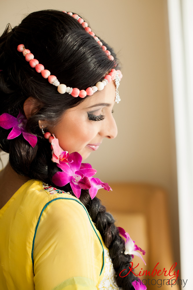 Pakistani bride at her mehendi night