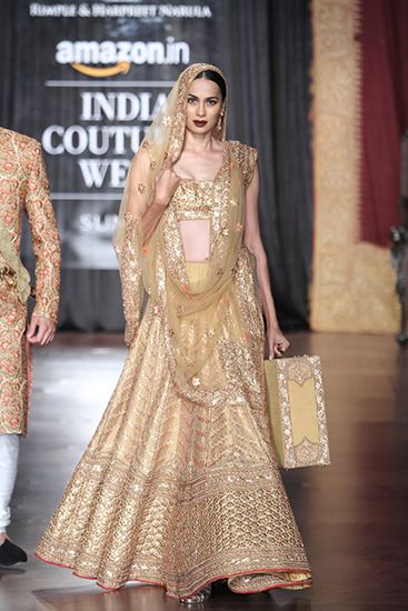Indian wedding outfits by Rimple and Harpreet Narula