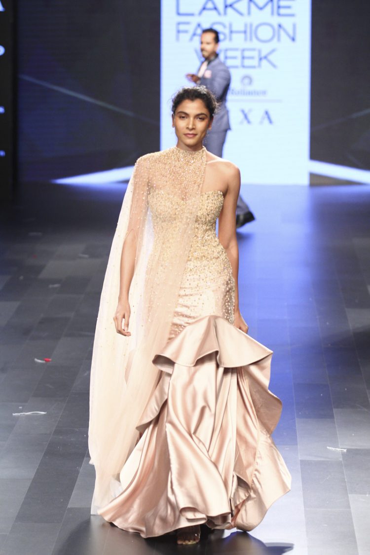 Sonaakshi-Raaj LFW FW 2017 6